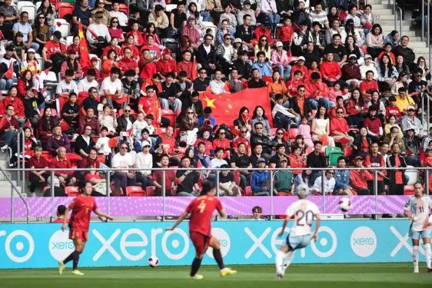 乐球体育 · 边路进攻的效率账本：传中、内切与套边的数据对比